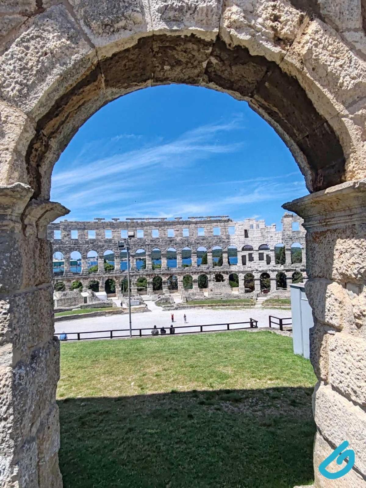 Arena Parkside Residence Pula Exterior photo